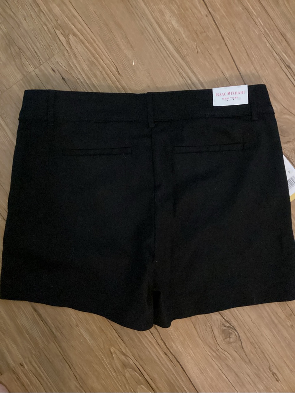 Isaac Mizrahi NY - 5" Inseam Stretch Tailored Trouser Shorts - black - new - Picture 4 of 7
